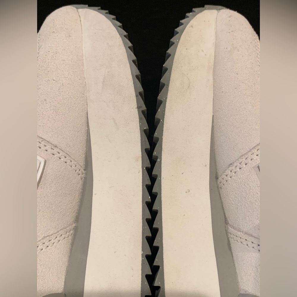 Women’s Nee Balance 574 Reflection Sneakers, Size 8 - Picture 9 of 16
